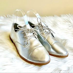 NWT Gap Silver Shoes